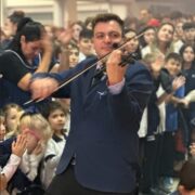 Lee más sobre el artículo 🇦🇷 Balnearia conmemoró el Día de la Patria con un emotivo acto
