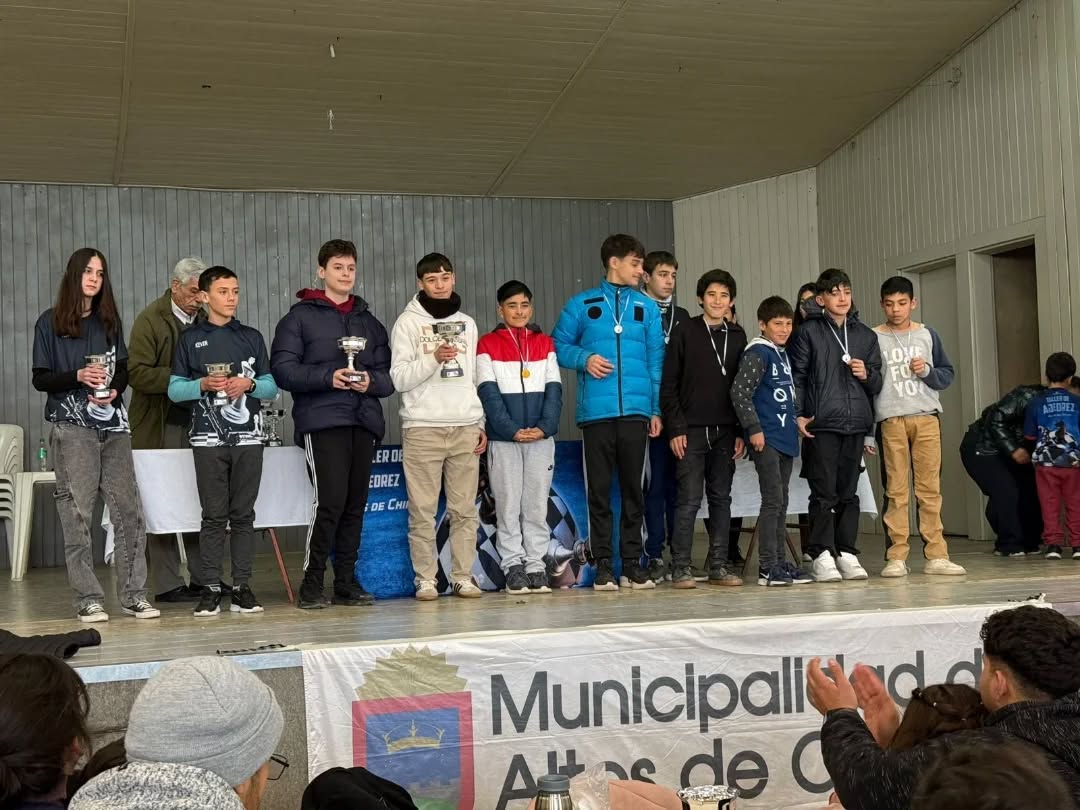 En este momento estás viendo El Taller Municipal de Ajedrez brilló en el 3º Torneo Recreativo de Altos de Chipión