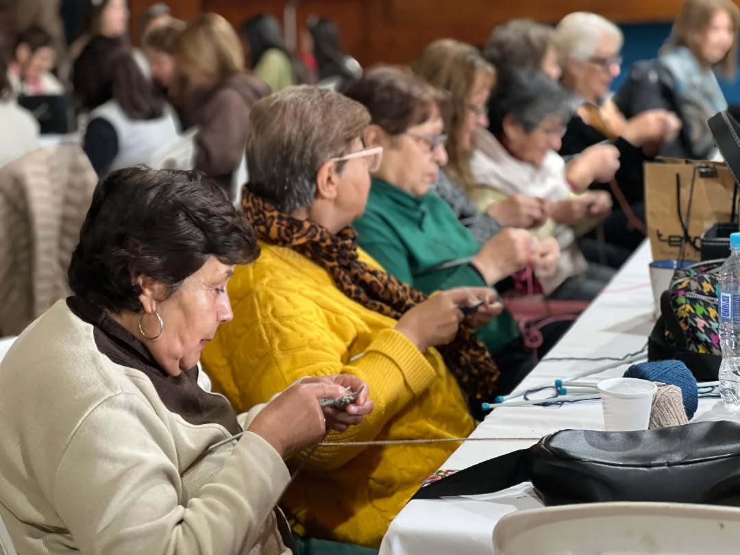 En este momento estás viendo Tercer Encuentro Solidario “Manos que Cobijan”: una tarde de compromiso y abrigo