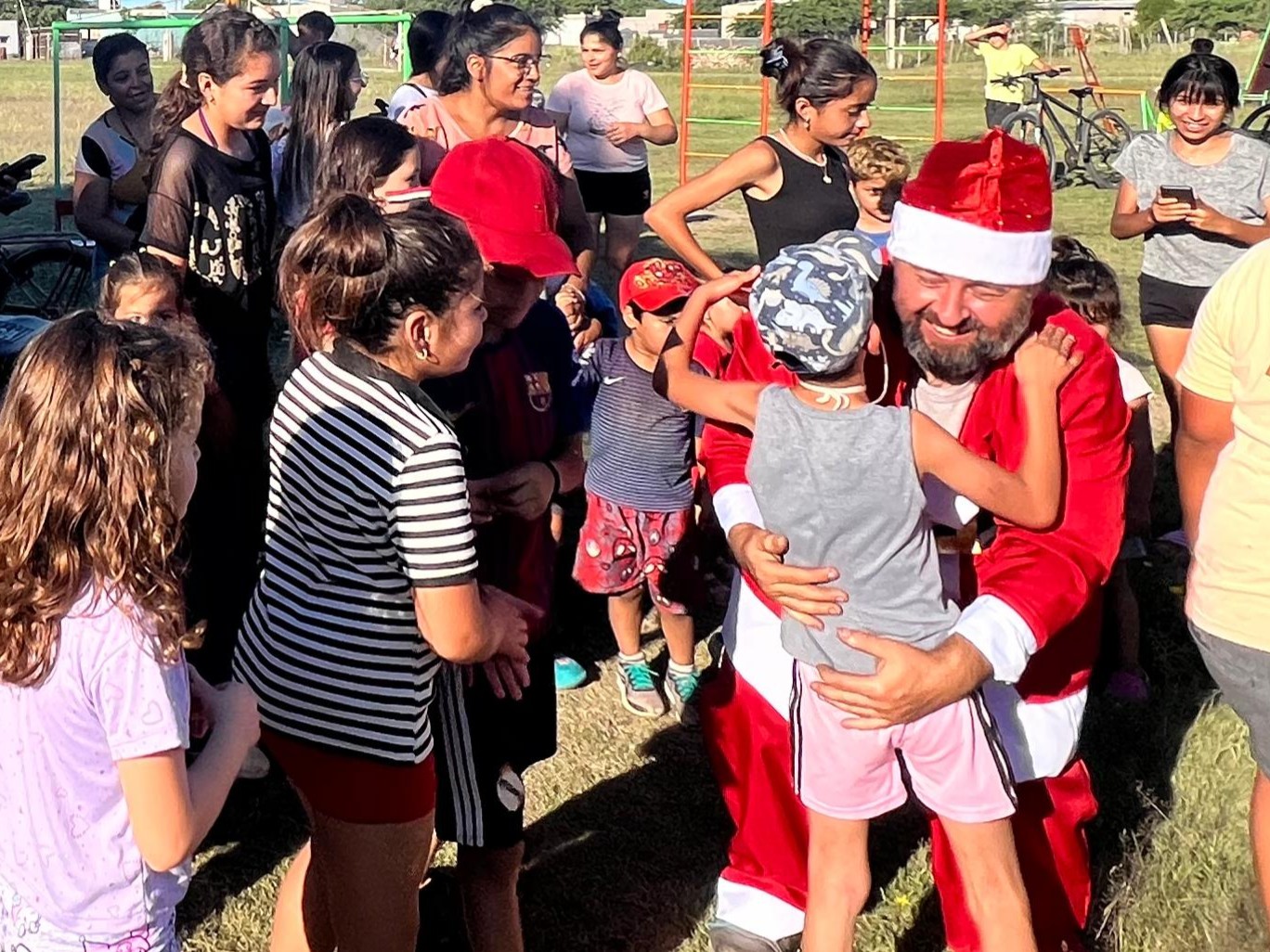 En este momento estás viendo La magia navideña llegó a los barrios de Balnearia