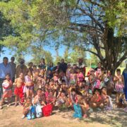 Lee más sobre el artículo Los Reyes Magos visitaron la Escuelita de Verano y el Hospital San José