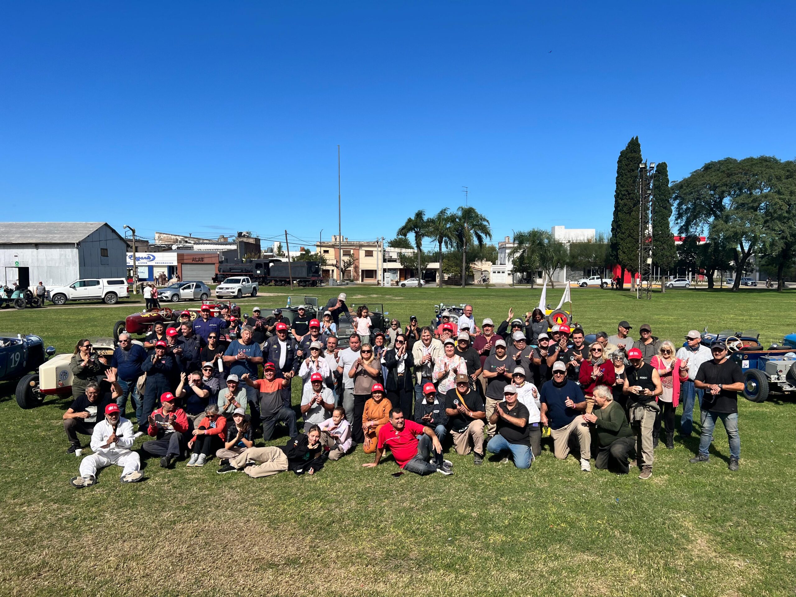 En este momento estás viendo Anfitriones de la 4° Vuelta Histórica al Parque Nacional